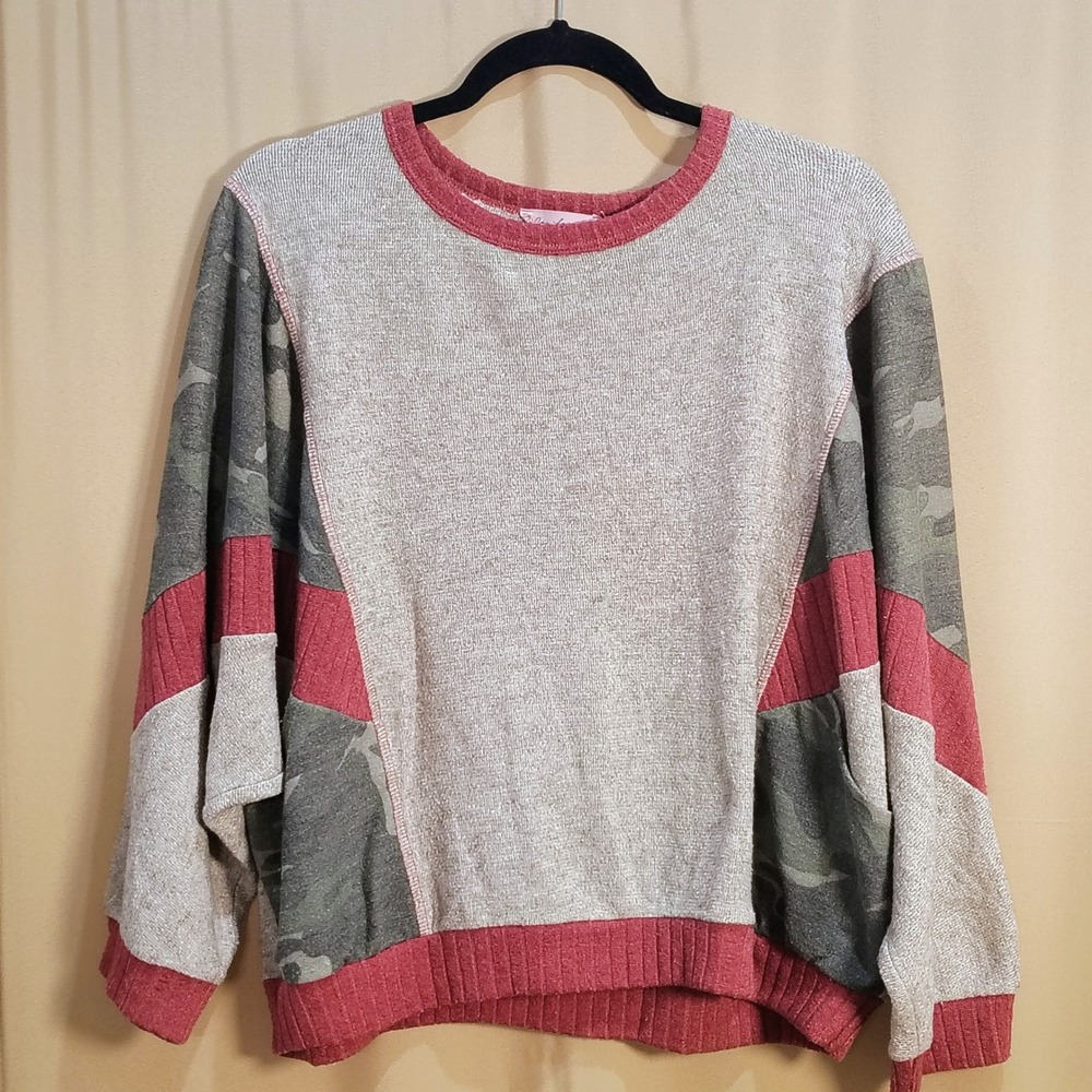 Oversized Slouchy Top Women M Mixed Media Camo Long Sleeve Grunge Casual Cozy